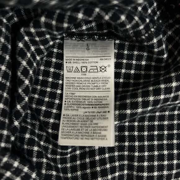 Old Navy Flannel Shirt The Classic Black White Plaid L Cotton Relaxed Fit - Picture 9 of 9